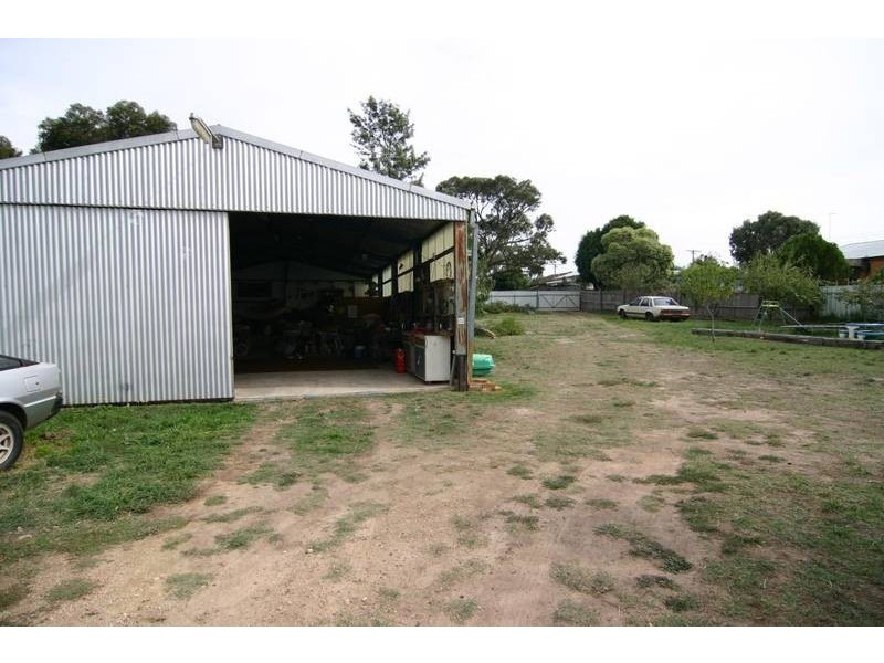 35 George Road, Ararat VIC 3377