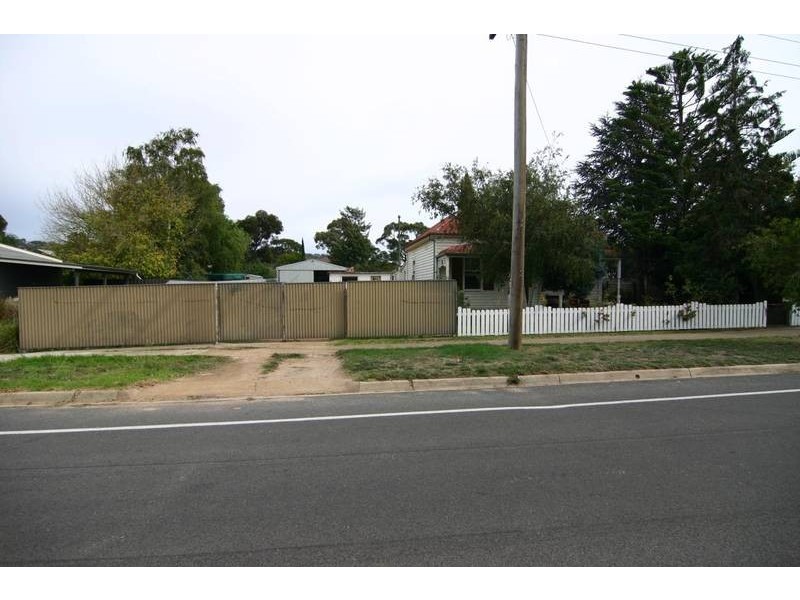 35 George Road, Ararat VIC 3377