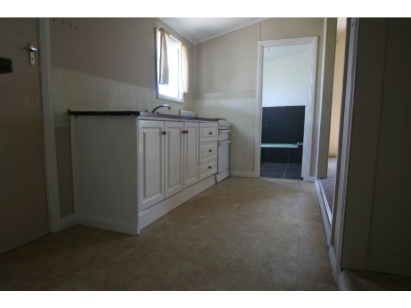 42 McLellan Street, Ararat VIC 3377