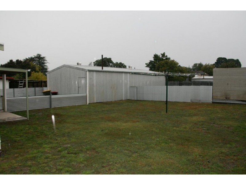 42 McLellan Street, Ararat VIC 3377
