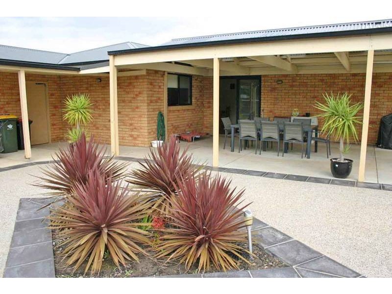 21 Beveridge Street, Ararat VIC 3377