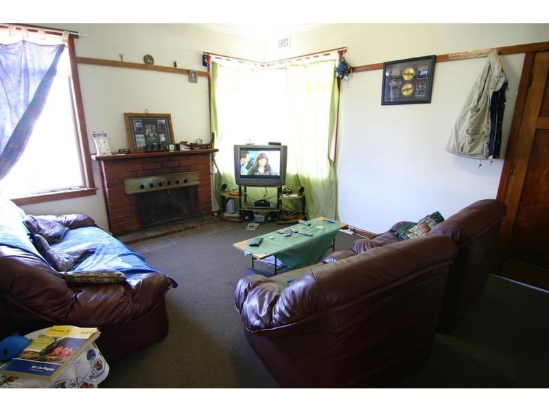 11 Webb Street, Ararat VIC 3377