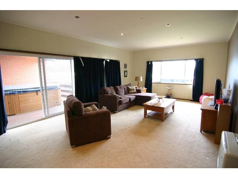 8 High Street, Ararat VIC 3377