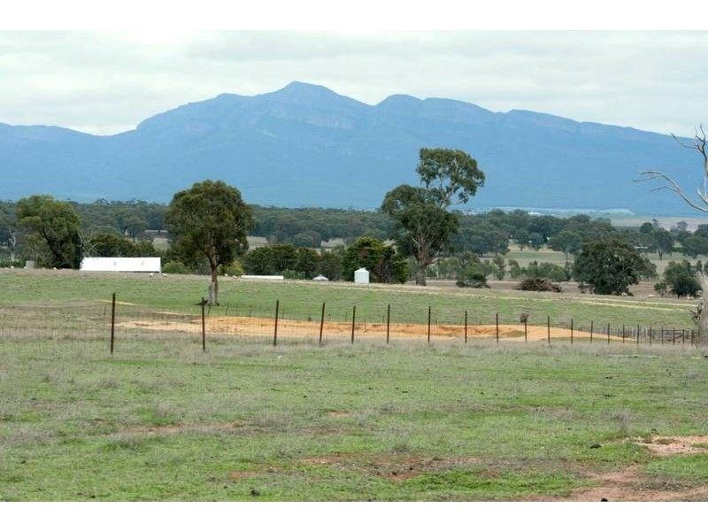 Overingtons Road, Moyston VIC 3377