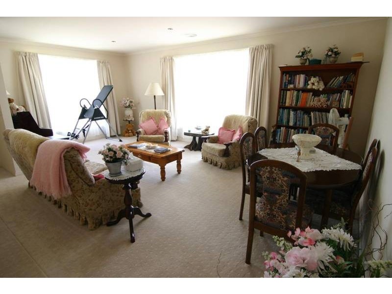 16 Wilmot Street, Ararat VIC 3377