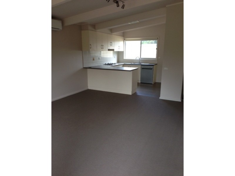 4/3 Kneale Street, Ararat VIC 3377