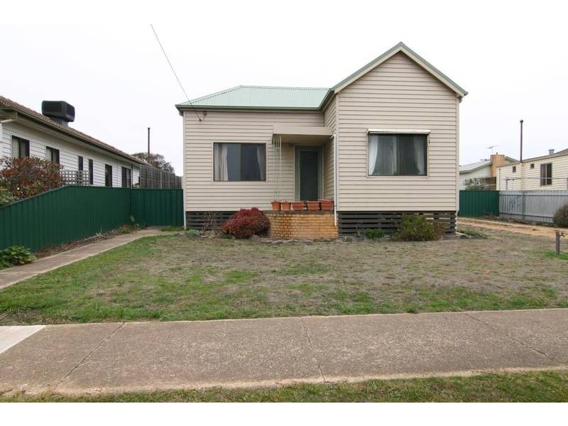 43 George Road, Ararat VIC 3377