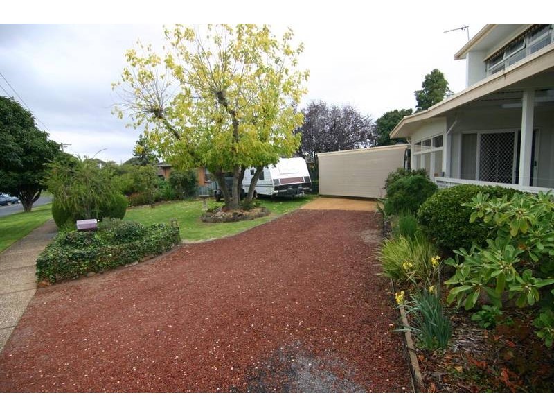 6 Kneebone Street, Ararat VIC 3377