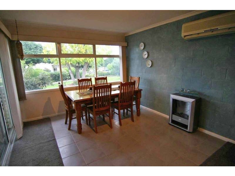 6 Kneebone Street, Ararat VIC 3377