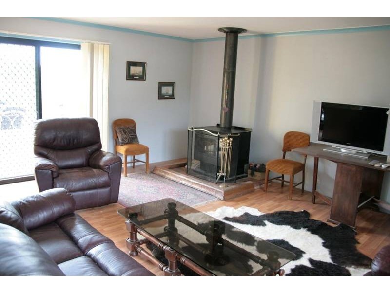 34 Lennox Springs Road, Moyston VIC 3377