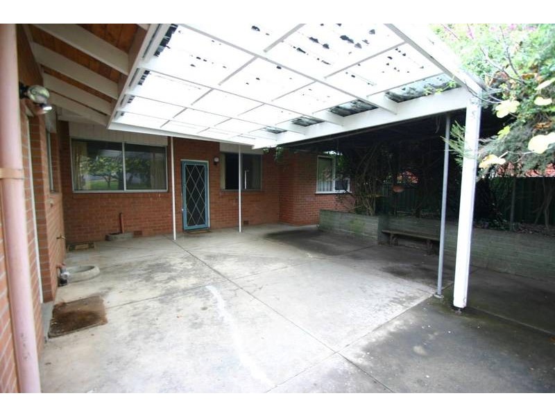 24 Barkly Street West, Ararat VIC 3377