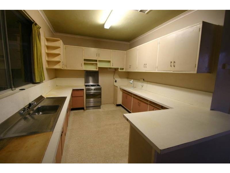 24 Barkly Street West, Ararat VIC 3377