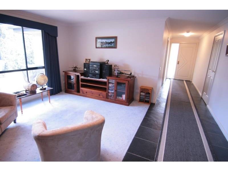 3 Scotts Rise, Ararat VIC 3377