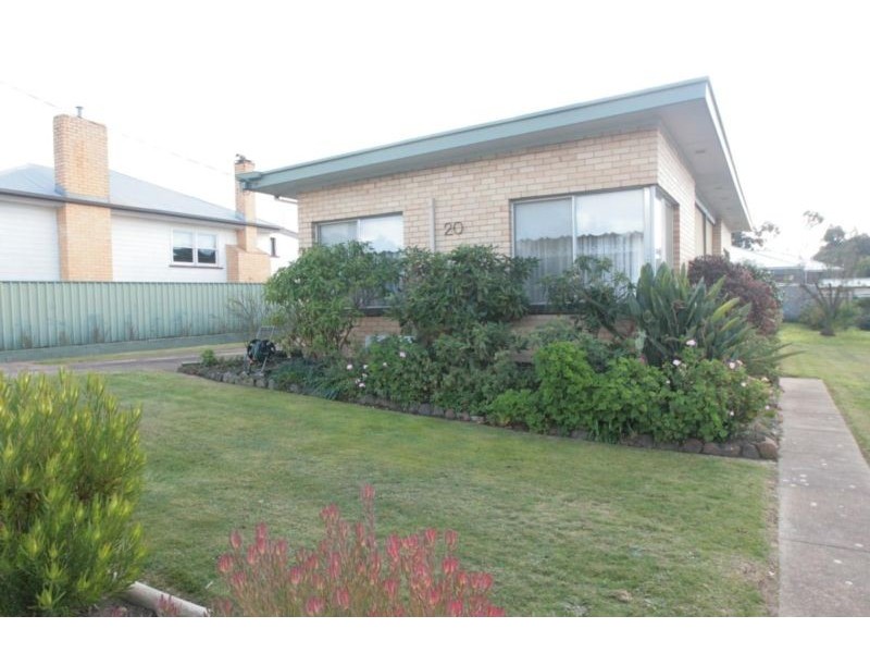 20 Henderson Street, Ararat VIC 3377