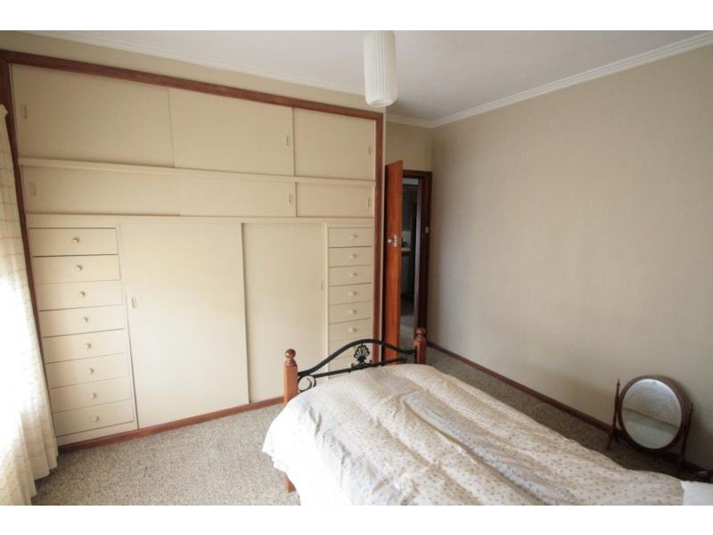 20 Henderson Street, Ararat VIC 3377