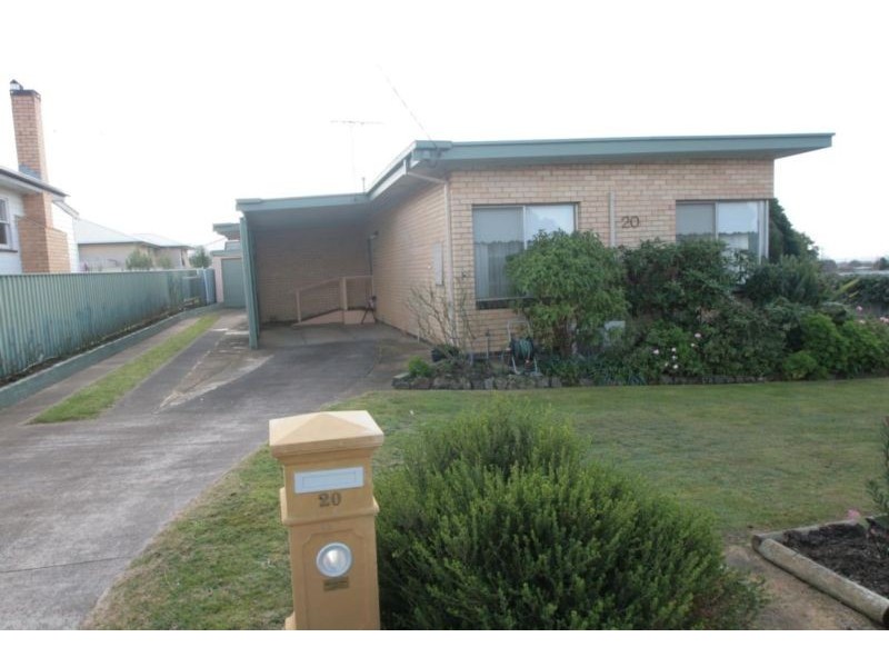 20 Henderson Street, Ararat VIC 3377