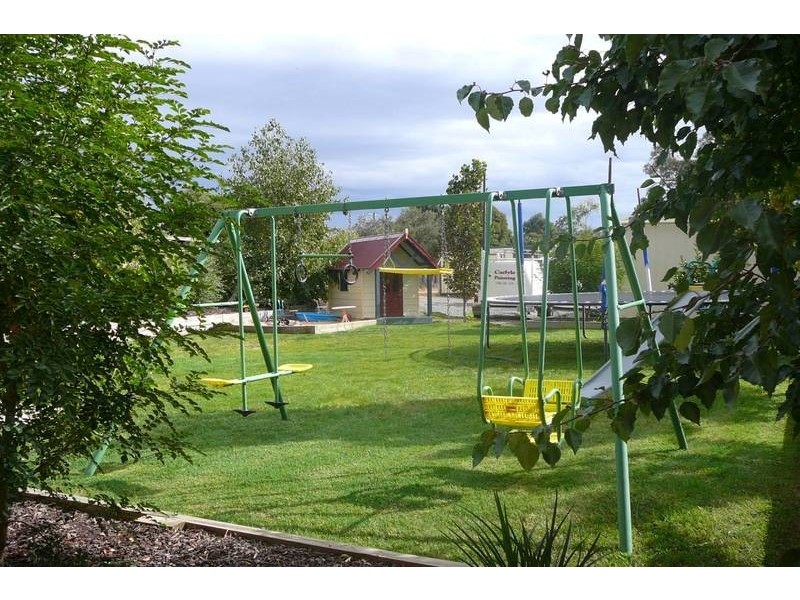 1 Lobelia Drive, Ararat VIC 3377