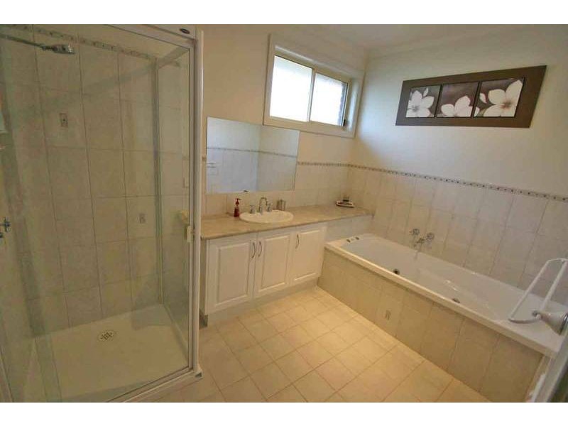 1 Lobelia Drive, Ararat VIC 3377