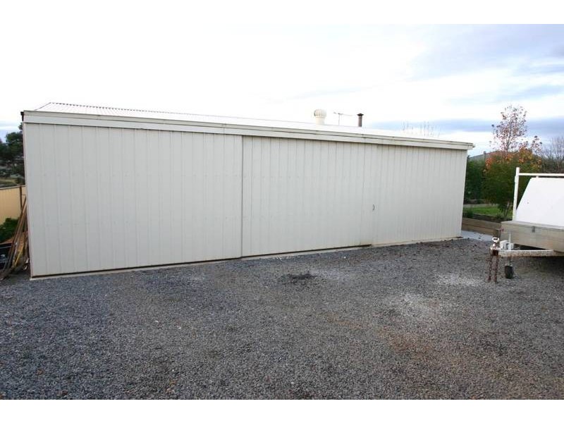 1 Lobelia Drive, Ararat VIC 3377