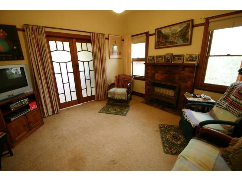 4 Rundell Street, Ararat VIC 3377