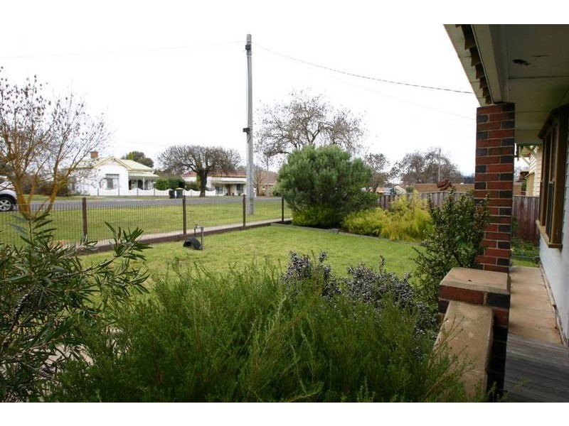 4 Rundell Street, Ararat VIC 3377