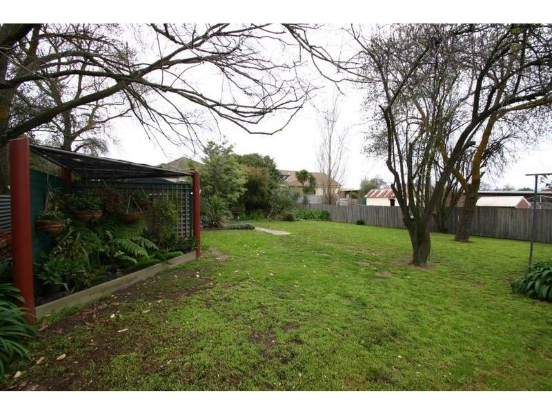 4 Rundell Street, Ararat VIC 3377