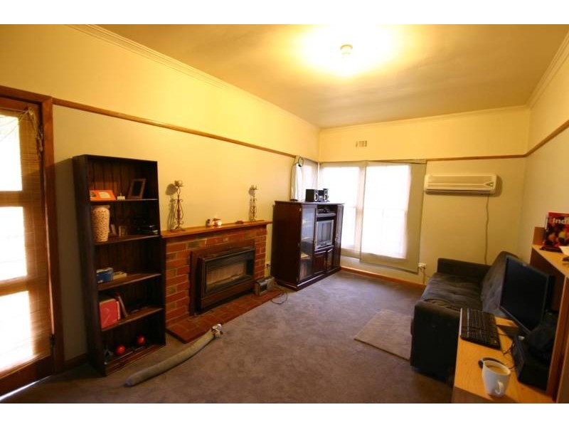 12 Webb Street, Ararat VIC 3377