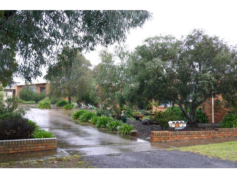 1 – 4/3 Kneale Street, Ararat VIC 3377