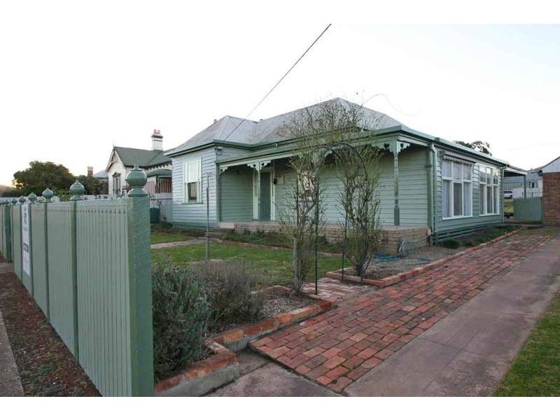 59 Moore Street, Ararat VIC 3377