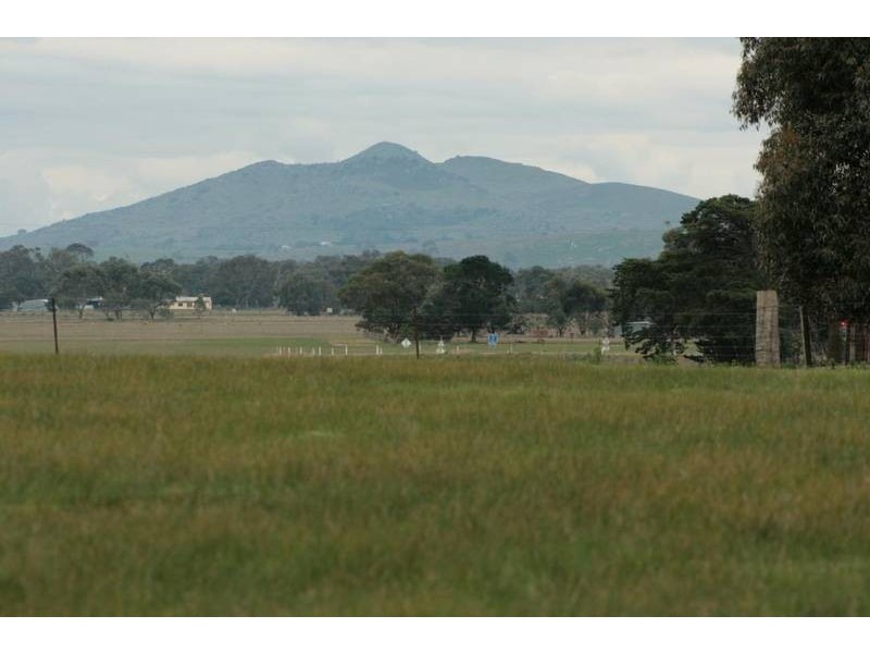 7245 Mortlake Ararat Road, Maroona VIC 3377