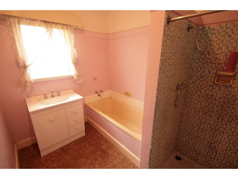 24 Palmer Street, Ararat VIC 3377