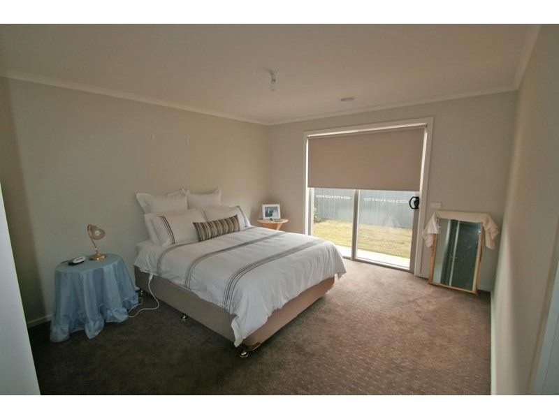 18 Clarke Street, Ararat VIC 3377