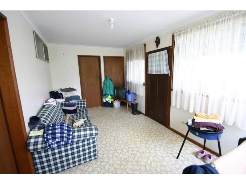 16 Coad St, Ararat VIC 3377