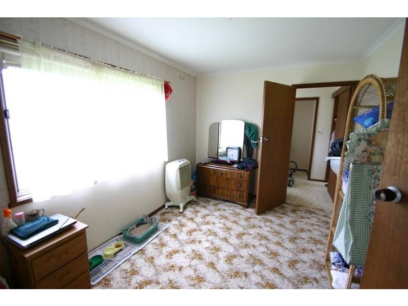 16 Coad St, Ararat VIC 3377