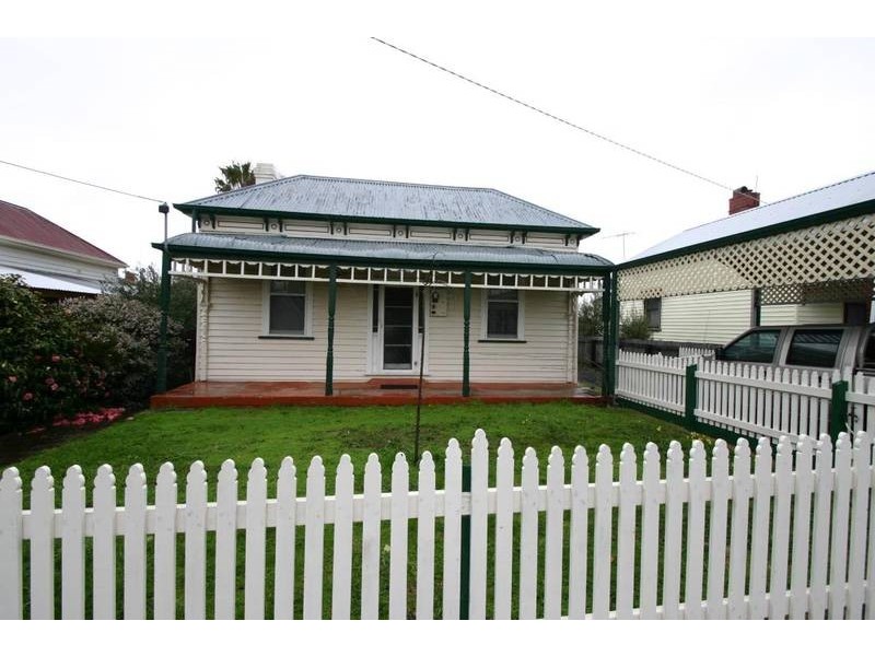 32 Palmer St, Ararat VIC 3377