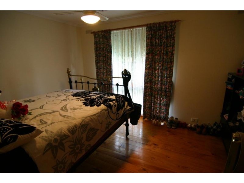 35 McLellan Street, Ararat VIC 3377