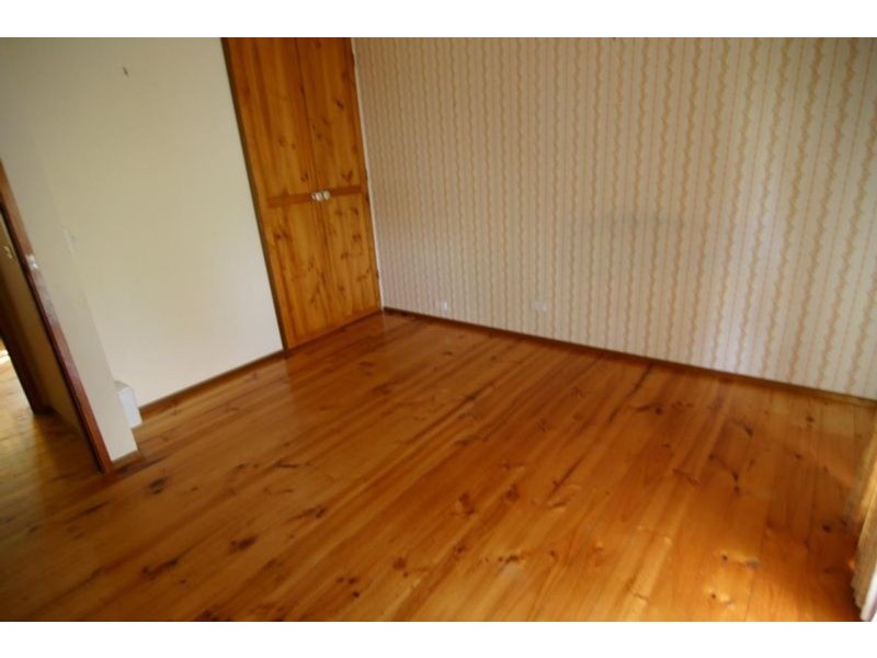 35 McLellan Street, Ararat VIC 3377