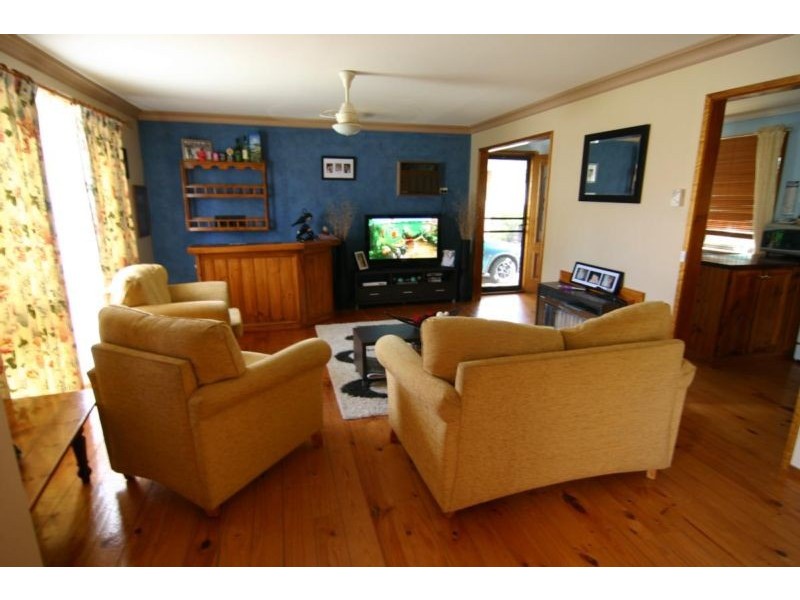 35 McLellan Street, Ararat VIC 3377