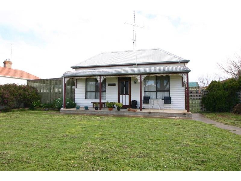 17 Tuson Street, Ararat VIC 3377