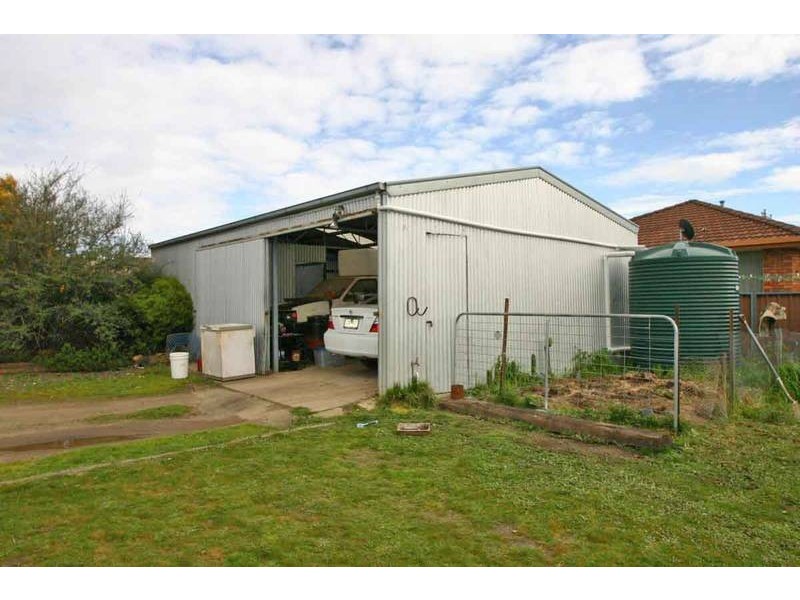 17 Tuson Street, Ararat VIC 3377