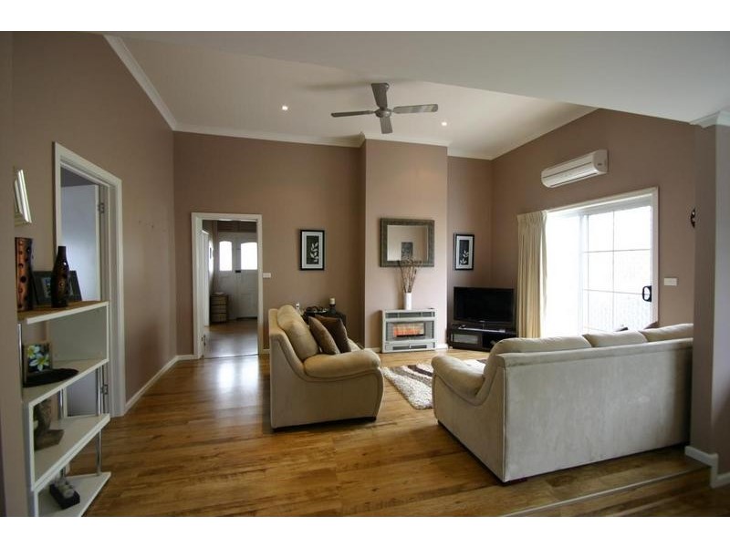 32 Benbow Street, Ararat VIC 3377