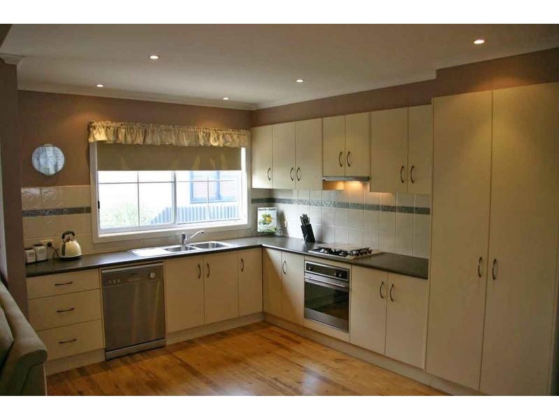 32 Benbow Street, Ararat VIC 3377