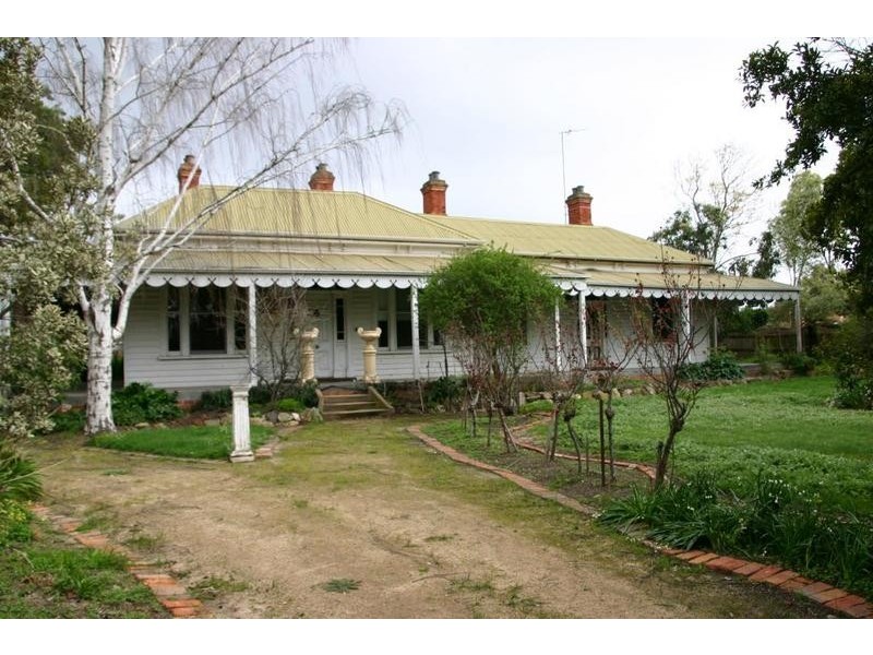 4 Port Fairy Road, Ararat VIC 3377