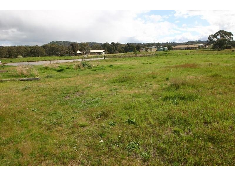 62 Tatyoon Road, Ararat VIC 3377