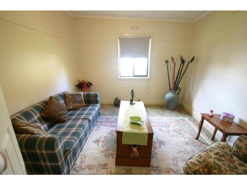 61 Elizabeth Street, Ararat VIC 3377