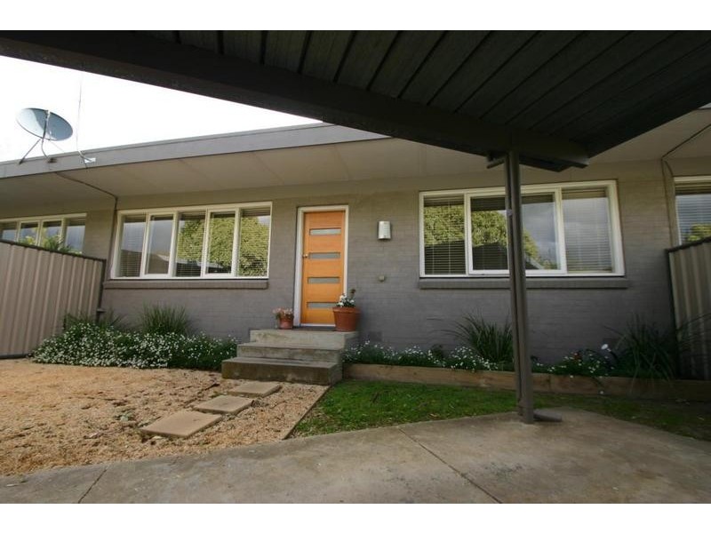 2/11 High Street, Ararat VIC 3377