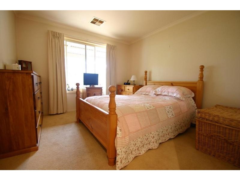 18 Wilding Court, Ararat VIC 3377