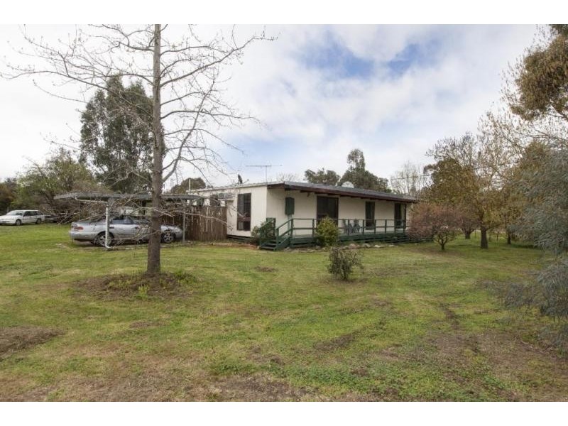 56 CLARKE STREET, Elmhurst VIC 3469