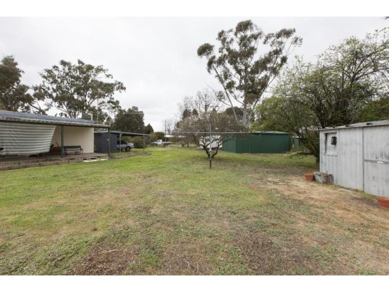 56 CLARKE STREET, Elmhurst VIC 3469