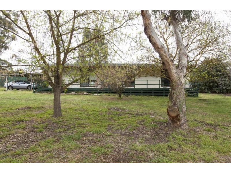 56 CLARKE STREET, Elmhurst VIC 3469